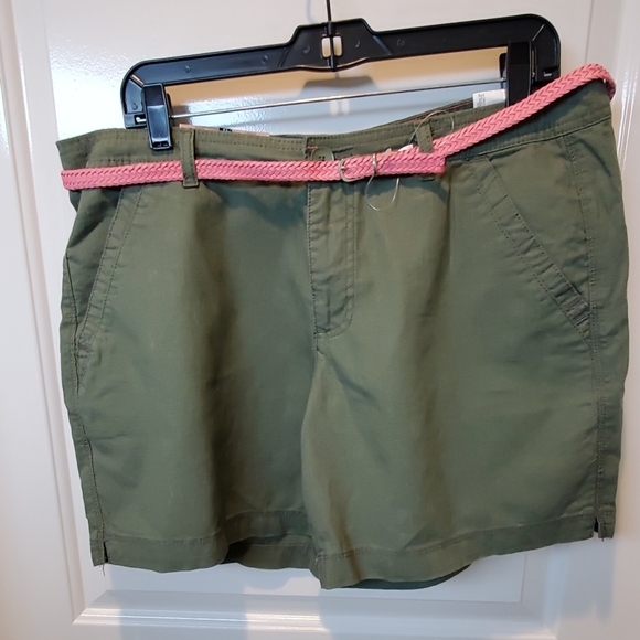 Bandolino Pants - NWT Shorts